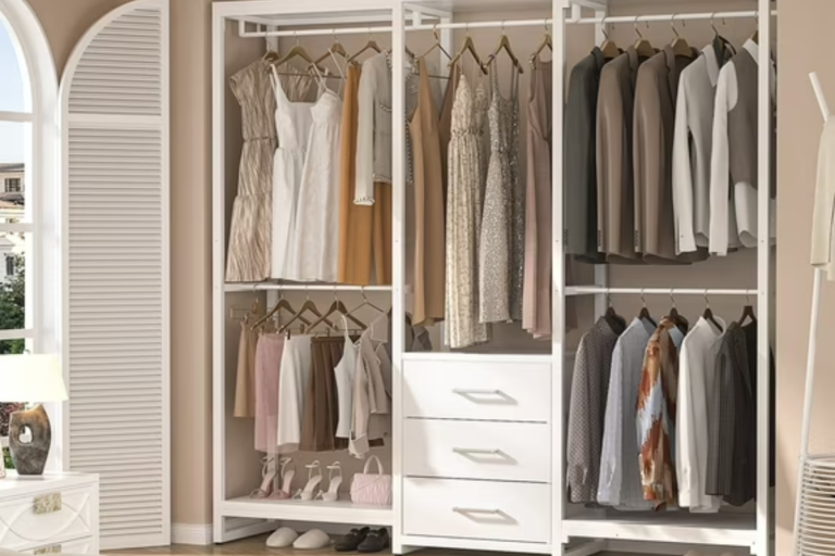 how to declutter your closet